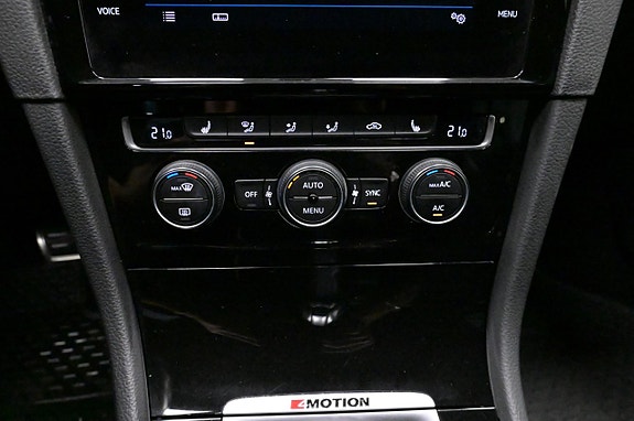 Volkswagen Golf I 18 of 22