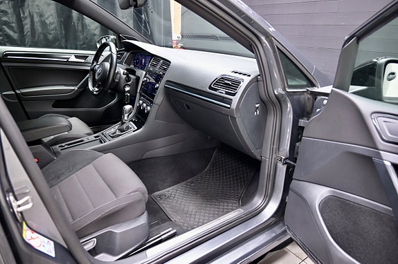 Volkswagen Golf I 10 of 22