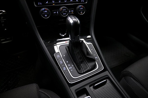 Volkswagen Golf I 17 of 22