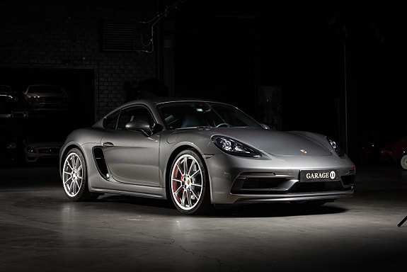 Porsche 718 Cayman GTS 9 of 29