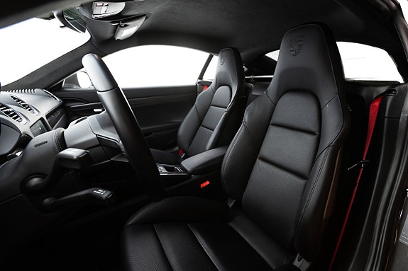 Porsche 718 Cayman GTS 13 of 29