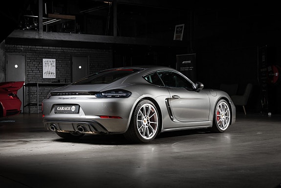 Porsche 718 Cayman GTS 7 of 29