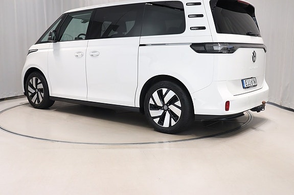 Volkswagen ID. Buzz 6 of 12