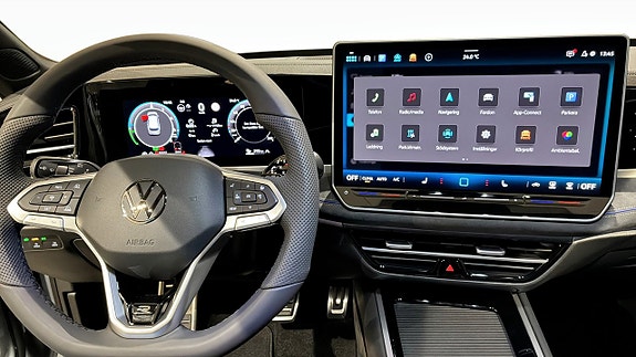 Volkswagen Passat 11 of 13