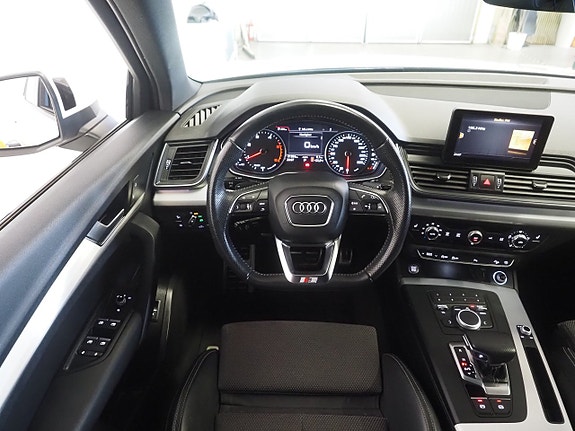 Audi Q5 13 of 24