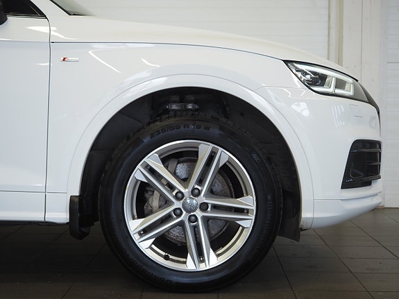 Audi Q5 8 of 24