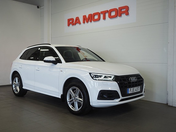 Audi Q5 3 of 24