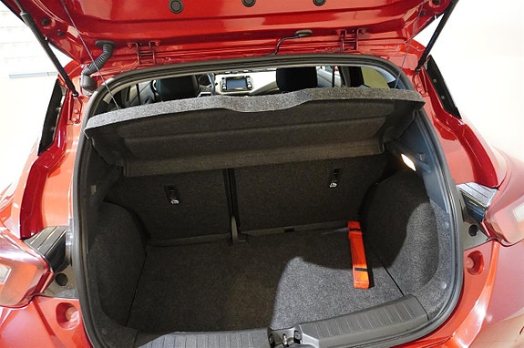 Nissan Micra 8 of 13