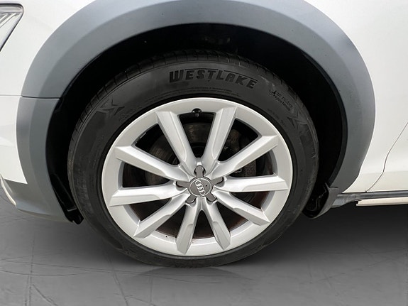Audi A6 allroad 26 of 29