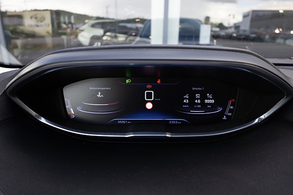 Peugeot 3008 13 of 14