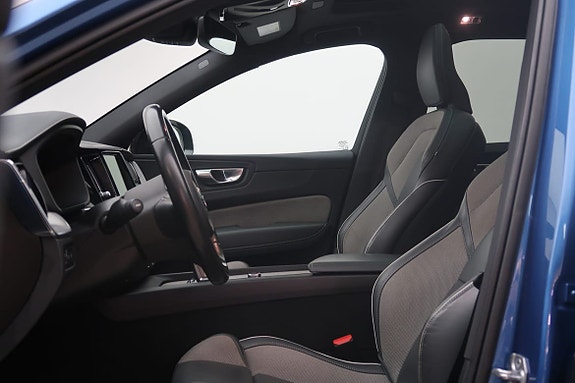Volvo XC60 4 of 5