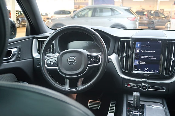 Volvo XC60 7 of 25