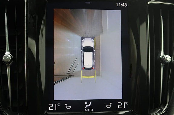 Volvo XC60 19 of 25