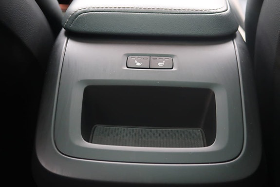 Volvo XC60 8 of 25