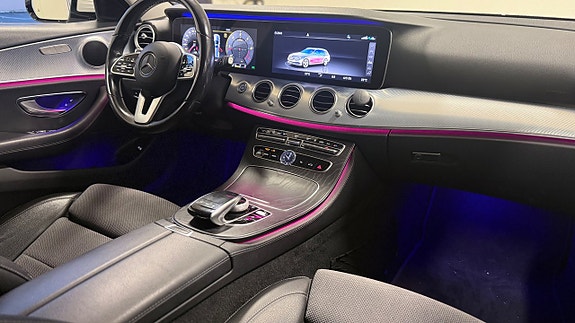Mercedes-Benz E200 14 of 17