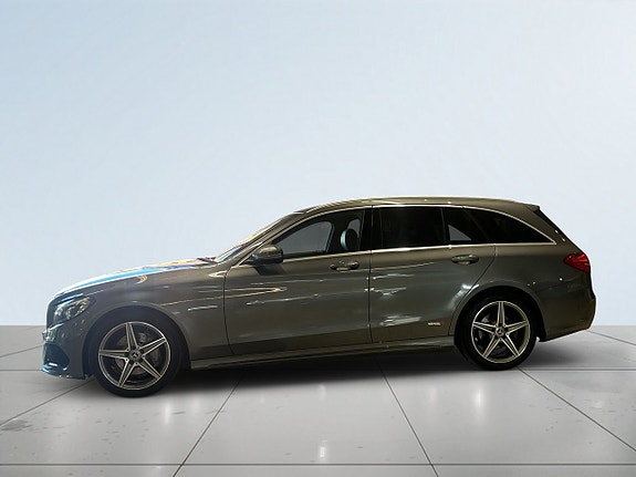 Mercedes-Benz C220 d 4 of 5