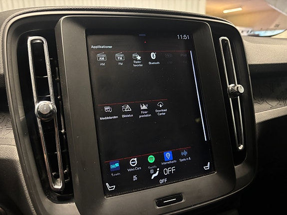 Volvo XC40 15 of 18
