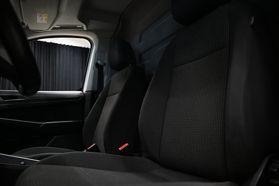 Volkswagen Caddy Maxi 23 of 26