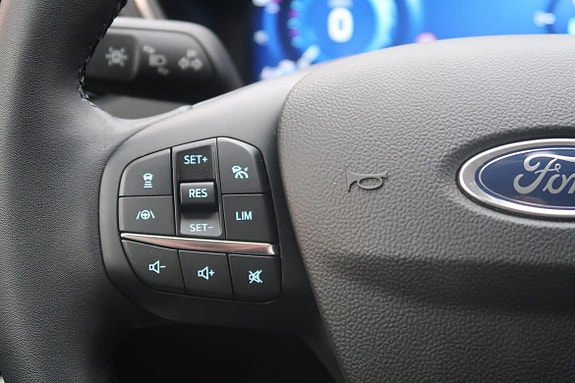 Ford Kuga 10 of 24