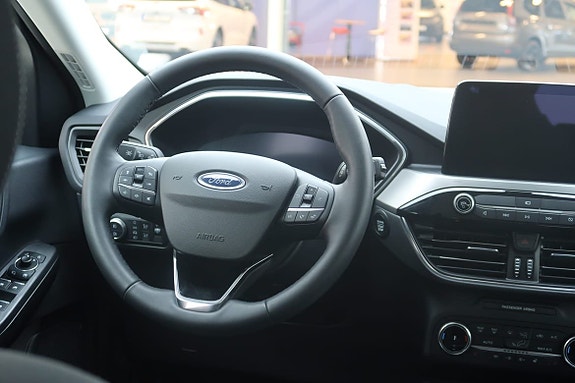 Ford Kuga 8 of 24