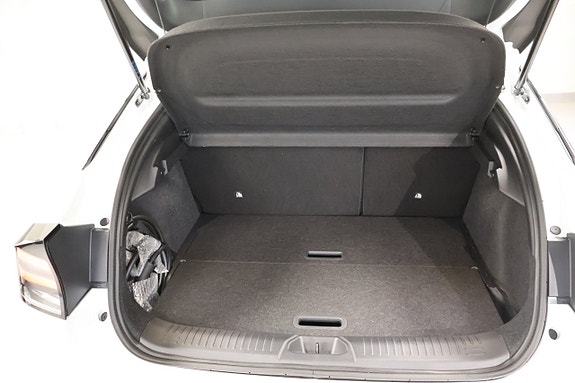 Nissan Leaf 11 of 11