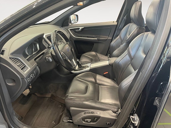 Volvo XC60 9 of 24