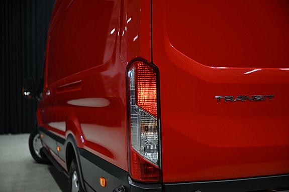 Ford Transit 9 of 27
