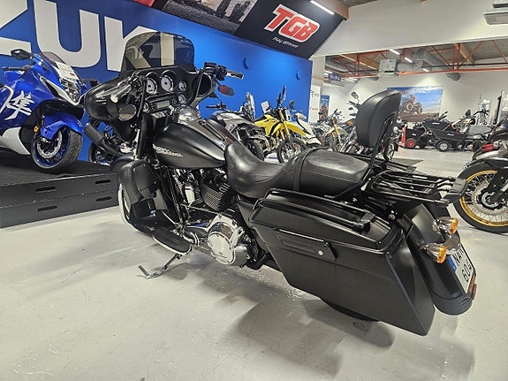 Harley-Davidson Street glide 1800cc 6 of 6