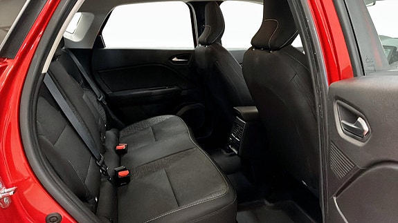 Renault Captur 5 of 13