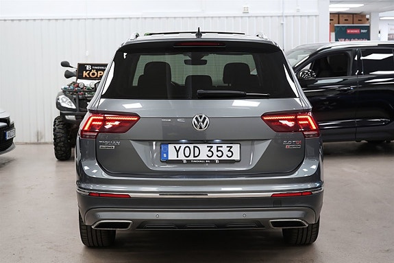 Volkswagen Tiguan Allspace 4 of 5