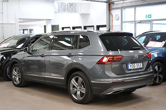 Volkswagen Tiguan Allspace 3 of 5