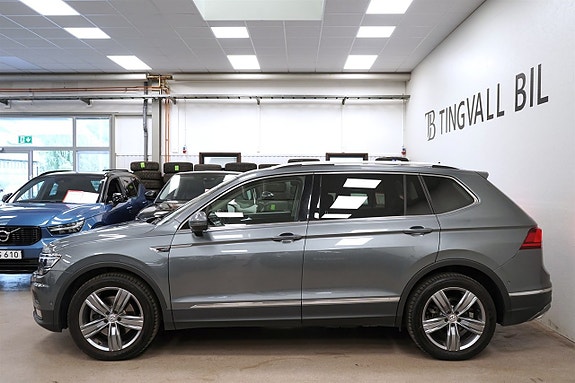 Volkswagen Tiguan Allspace 2 of 5