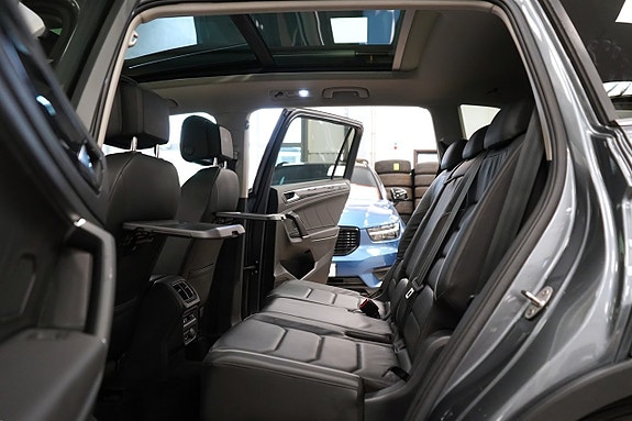 Volkswagen Tiguan Allspace 10 of 26