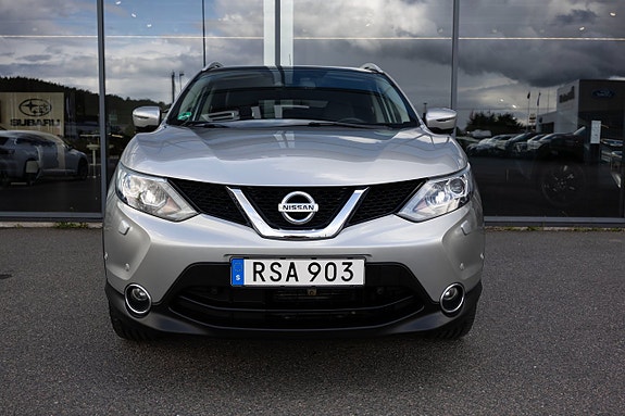 Nissan Qashqai 2 of 5