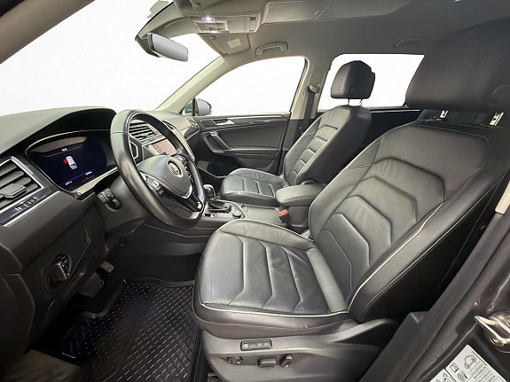Volkswagen Tiguan Allspace 18 of 30