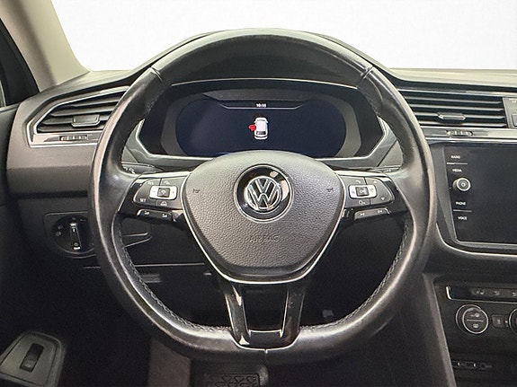 Volkswagen Tiguan Allspace 16 of 30
