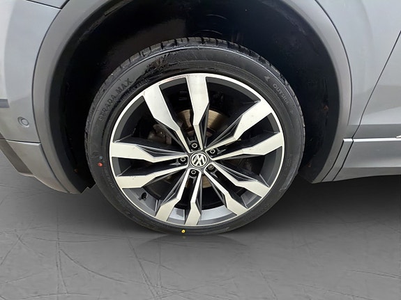 Volkswagen Tiguan Allspace 28 of 30