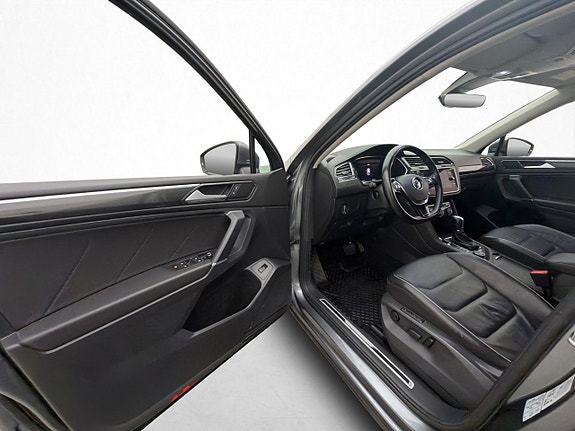 Volkswagen Tiguan Allspace 17 of 30