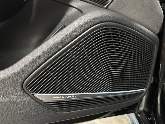Audi RS4 17 of 28