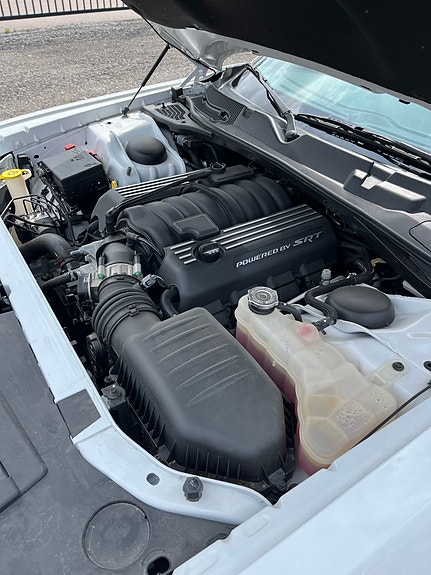 Dodge Challenger 4 of 5