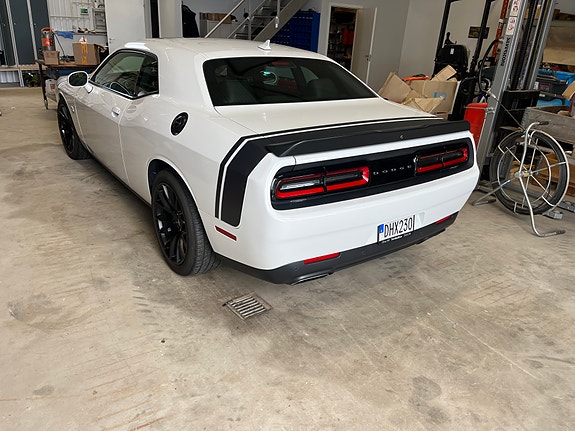 Dodge Challenger 7 of 7