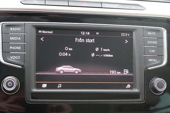 Volkswagen Passat 11 of 20