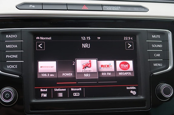 Volkswagen Passat 12 of 20