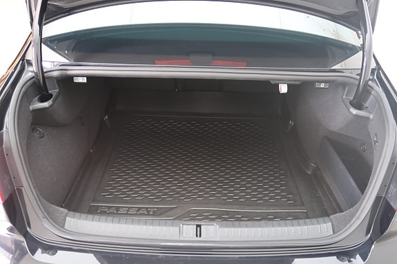 Volkswagen Passat 20 of 20