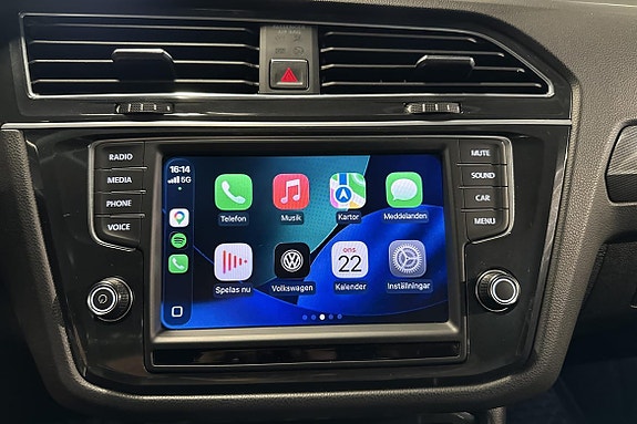 Volkswagen Tiguan 17 of 24