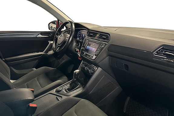 Volkswagen Tiguan 9 of 24