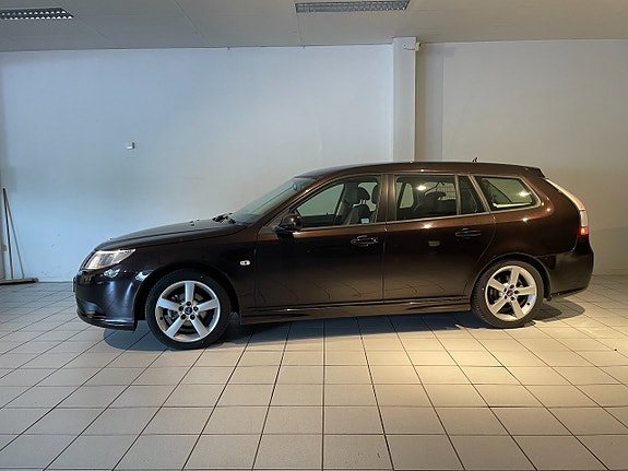 Saab 9-3 4 of 5