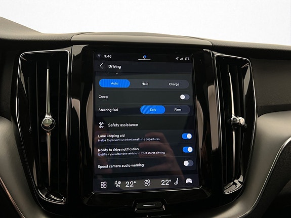 Volvo XC60 24 of 30