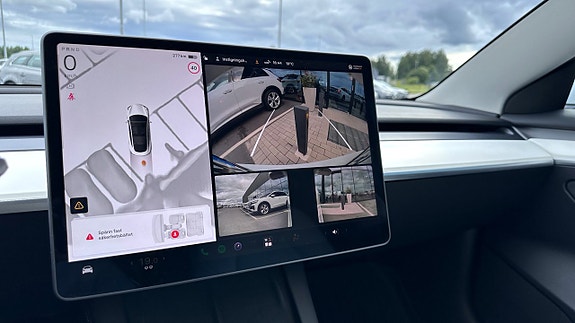 Tesla Model 3 5 of 5