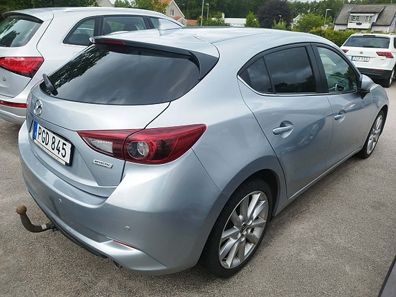 Mazda 3 2 of 3